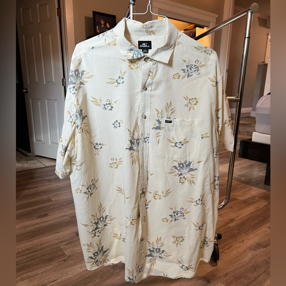 Big & Tall 2XLT O’Neill short sleeve button up